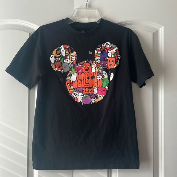Disney World Resort happy Halloween 2022 tshirt Size Small - Picture 1 of 5